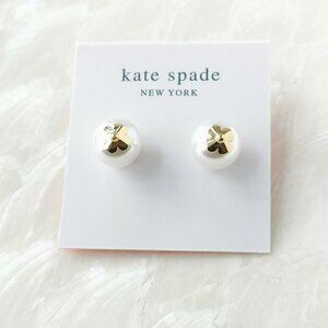 Kate Spade • Pearls On Pearls Flower Gold White Stud Earrings